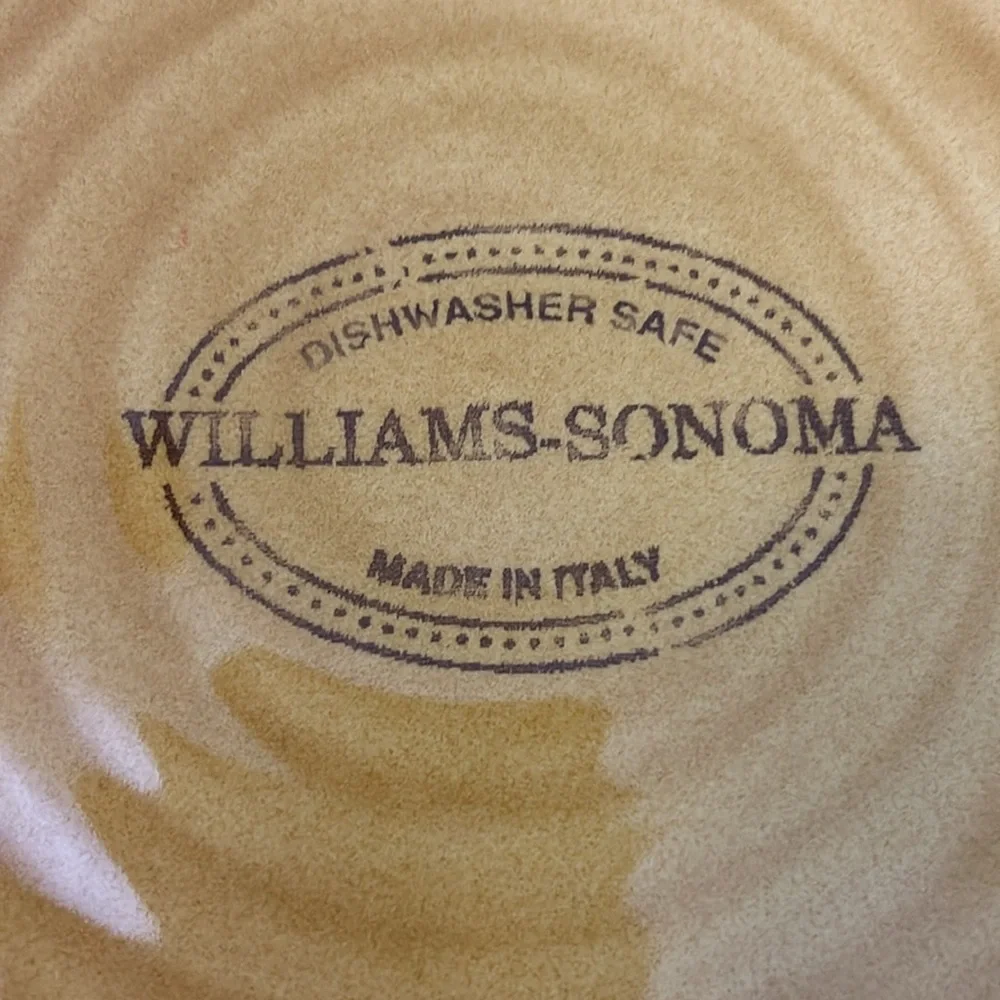 Williams Sonoma serving bowl made in Italy